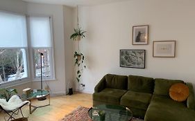 Lovely Spacious 1-Bedroom Flat In Tufnell Park Close To Central London